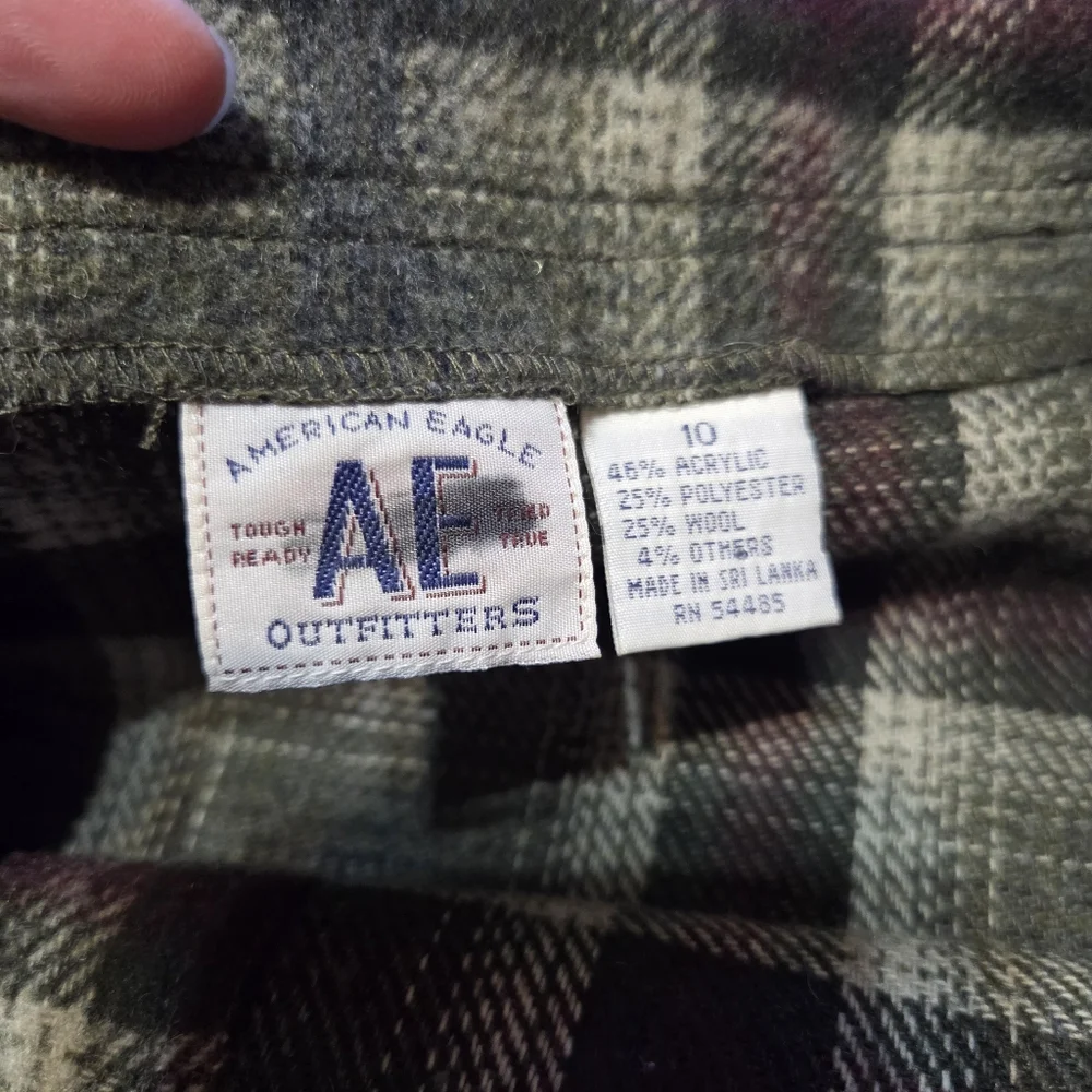 American Eagle Outfitters chic plaid